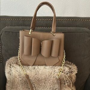Elegant Tan Bow Handbag